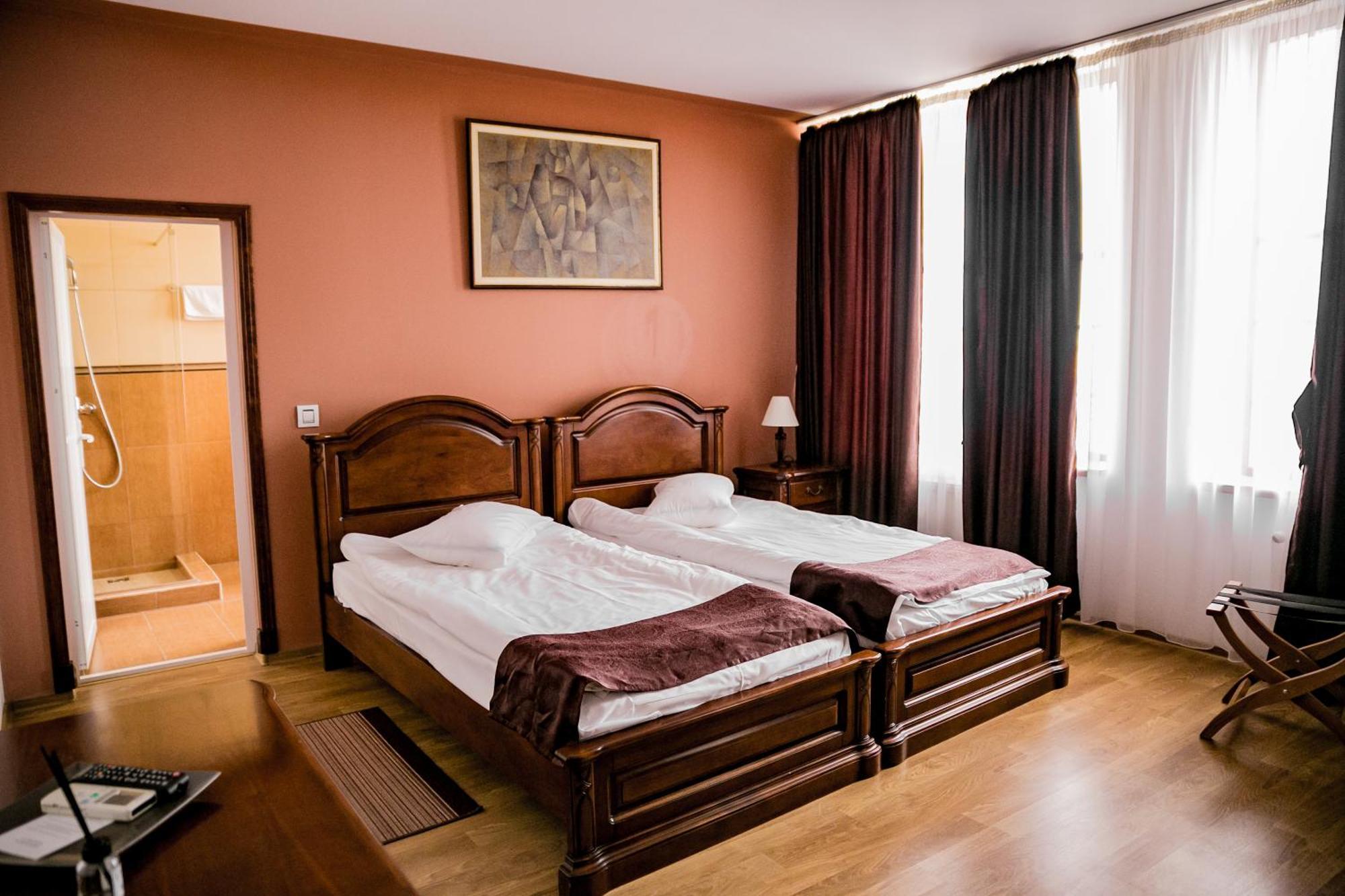 Hotel Rion 3*